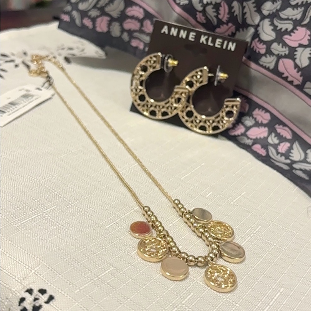 Anne Klein Bundle - Picture 7 of 14